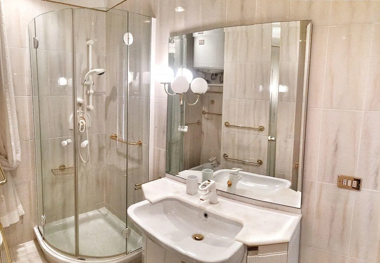 Cordelia 6 Apartment Luino